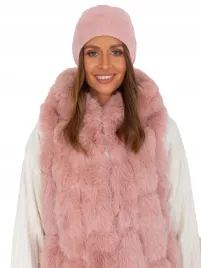 stylowa-modna-czapka-zimowa-damska-z-aplikacja-beanie