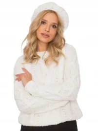 czapka-damska-beret-z-aplikacja-na-zime-zimowa