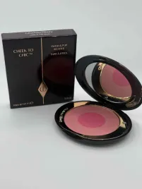 charlotte-tilbury-cheek-to-chic-love-is-the-drug