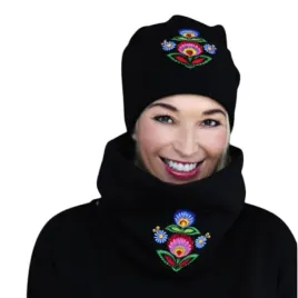 komplet-czapka-z-kominem-lowickim-haftowany
