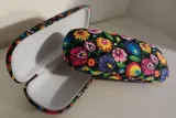 etui-na-okulary-lowickie-hafty-czarny-stan-nowy