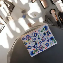 kosmetyczka-saszetka-kaszubska-wzor-stylizowany-na-haft