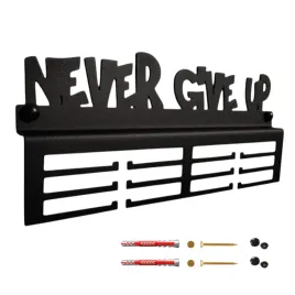 wieszak-na-medale-never-give-up-metalowy-malowany-proszkowo