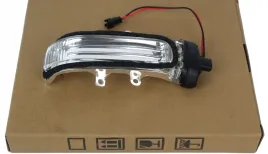 prawy-kierunkowskaz-lusterka-toyota-rav-4-2006-2013-migacz