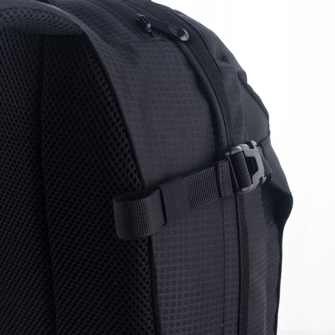 plecak-turystyczny-driver-20l-martes