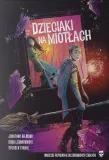 dzieciaki-na-miotlach