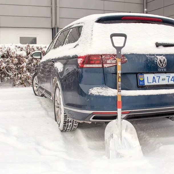 cat-szufla-j-series-alum-d-handle-dh8-marka-caterpillar