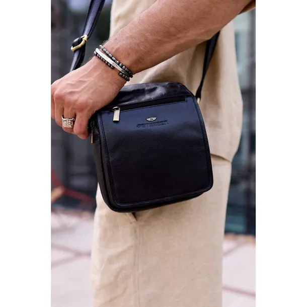 rovicky199570-marka-peterson