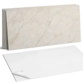 zestaw-samoprzylepnych-kafelkow-pcv-elegancki-wzor-marmuru-6szt-60x30-cm