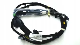 volvo-xc90-ii-wiazka-instalacyjna-tylnej-klapy-oe-31472047