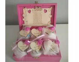 prezent-niezbednik-dla-przyszlej-mamy-baby-shower