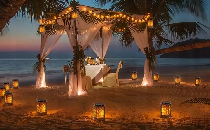 lampa-led-solarna-dekoracyjna-plomien-kwadrat-kolor-czarny