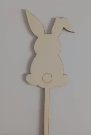 topper-wielkanoc-zajac-na-piku-do-kwiatow-koszyczka-ozdoba