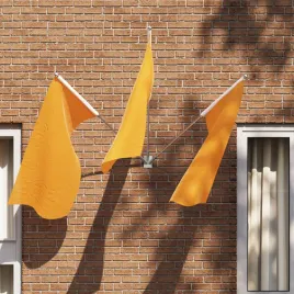 uchwyt-na-flagi-na-3-flagi-montowany-na-scianie-ze-stali-srebrnej