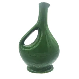 recznie-robiony-zielony-dzbanek-ceramiczny-unikalny-akcent-do-domu