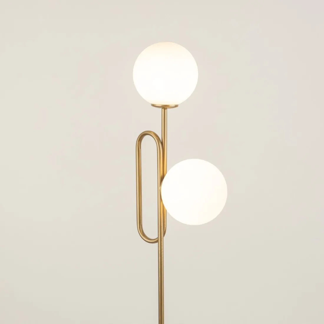 sigma-tes-podlogowa-zloty-lampa-podlogowa-stan-nowy