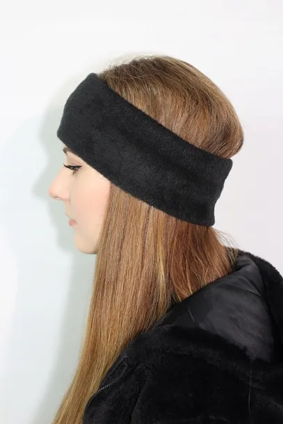 ciepla-czapka-ada-pluszu-eva-design-sklad-materialowy-60percent-pol40percent-baw