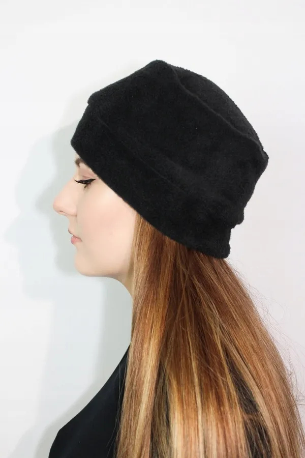 ciepla-czapka-ada-pluszu-eva-design-stan-nowy