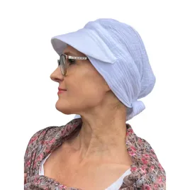 biala-chusta-z-muslinu-tess-z-daszkiem-turban-lato-takze-po-chemioterapii