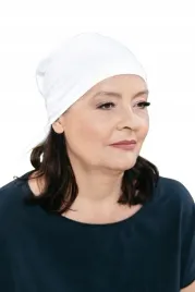 biala-chusta-damska-na-glowe-aga-z-bawelny-turban-takze-po-chemioterapii