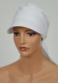 bialy-turban-damski-tess-z-daszkiem-chusta-z-wiskozy-takze-po-chemioterapii