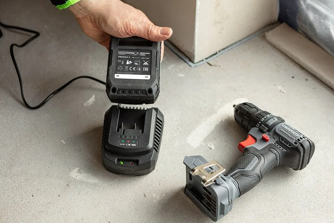 graphite-akumulator-40ah-18v-ladowarka-energy