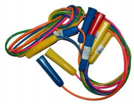 skakanka-plastikowa-jednokolorowa-zabawa-dzieci-1-szt