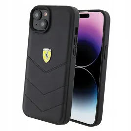 plecki-etui-ferrari-quilted-metal-logo-do-iphone-15-plus-czarne
