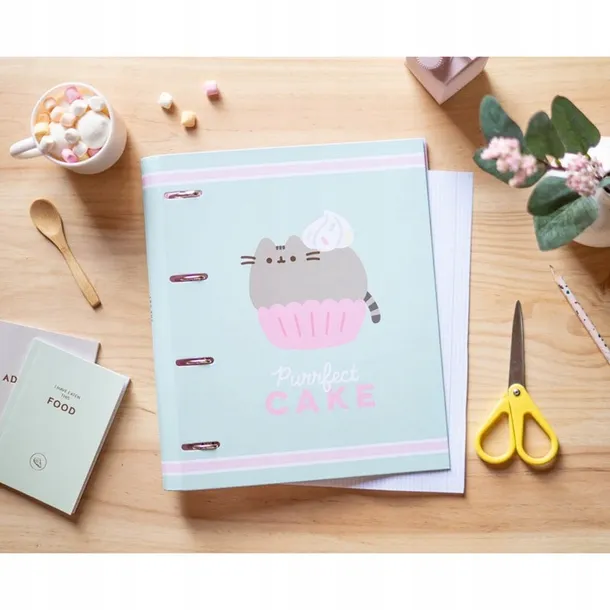 segregator-pusheen-foodie-4-ringi-rodzaj-teczka-z-gumka