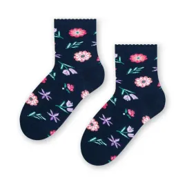 skarpety-dzieciece-rodzinne-084-26-28-006-granatowy-kwiatki