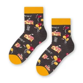 skarpety-dzieciece-rodzinne-084-29-31-020-grafitowy-domek