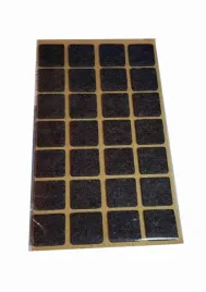 podkladki-filcowe-samoprzylepne-pod-meble-kwadrat-czarne-20x20mm