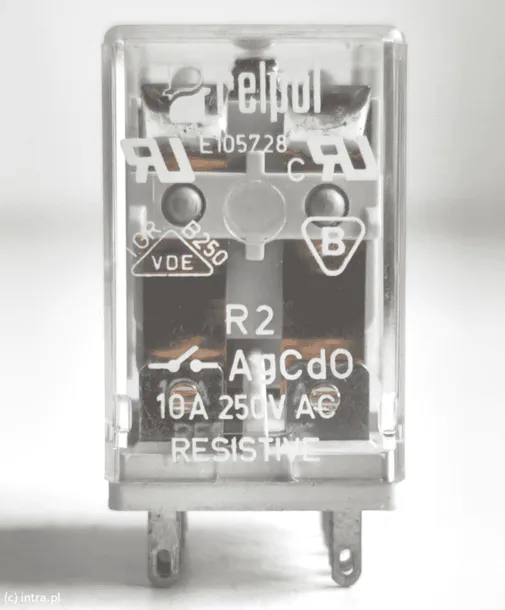 przekaznik-r2-1012-23-1220-waga-z-opakowaniem-0-2-kg