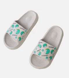 szare-klapki-dzieciece-z-nadrukiem-dinos