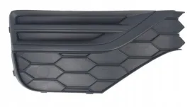 volkswagen-amarok-2016-atrapa-kratka-zderzaka-bez-otworu-na-halogen-prawa