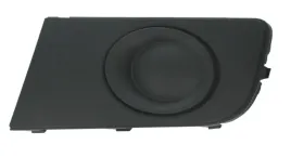 volkswagen-amarok-2010-atrapa-kratka-zderzaka-bez-otworu-na-halogen-prawa
