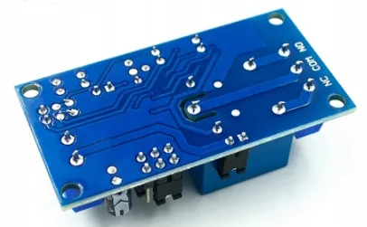 przekaznik-czasowy-timer-12v-0-13s-1h-stan-nowy
