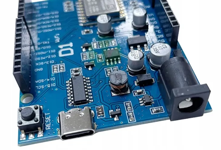 wemos-d1-uno-r3-usb-c-zawiera-baterie-nie