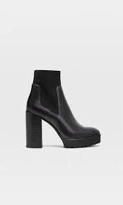 stradivarius-czarne-botki-na-platformie-40-70040