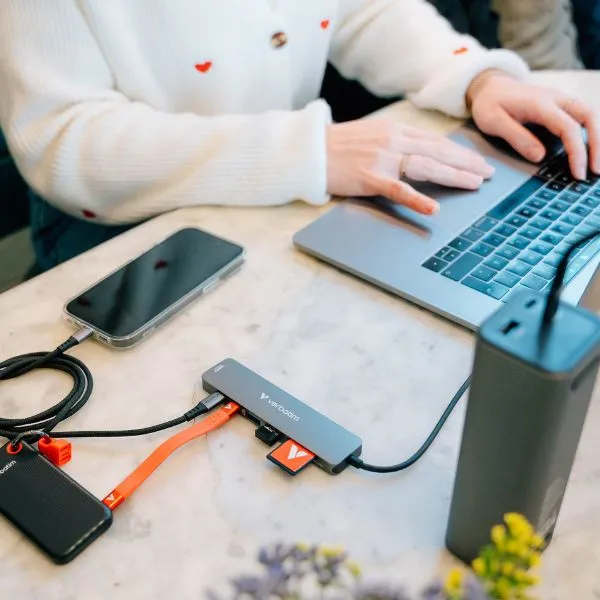 adapter-hub-verbatim-hdmi-usb-c-3-2-usb-c-2xusb-a-3-2-sd-microsd