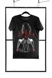 t-shirt-czarna-koszulka-meska-z-krotkim-rekawem-i-nadrukiem-kobieta-m