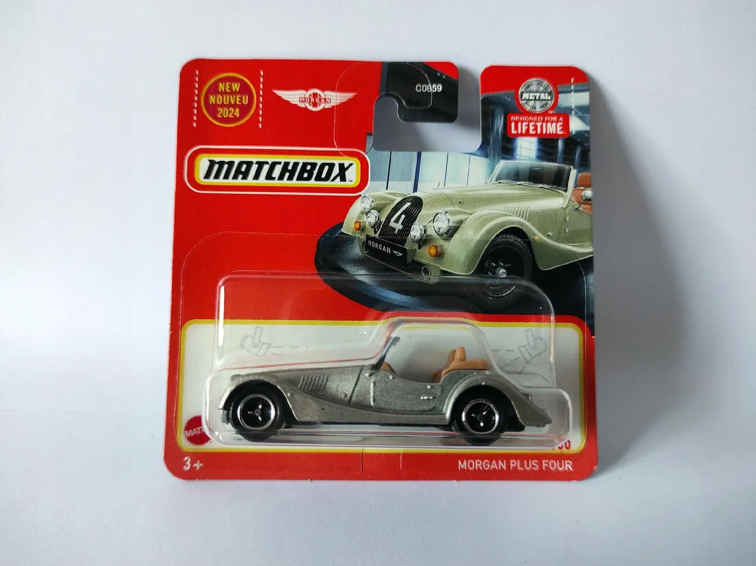 morgan-plus-four-66-100-matchbox-resorak-samochodzik