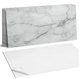 winylowe-kafelki-scienne-wzor-marmurowy-z-delikatnymi-zylkami-6-x-60x30-cm