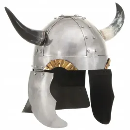 helm-wikinga-stylizowany-larp-srebrna-stal