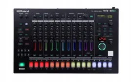 roland-tr-8s-maszyna-perkusyjna-z-samplami-i-acb-usb-midi
