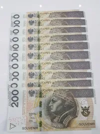 200zlotych-banknoty-do-zabawy-i-nauki-plik-50szt
