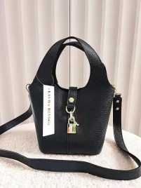 laura-biaggi-torebka-mini-shopperka-skorzana-czarna
