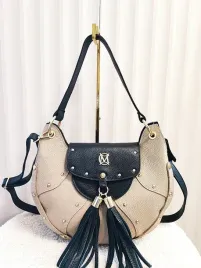 massimo-contti-duza-torebka-listonoszka-skorzana-bezowa-z-czarnym-cwieki-fr