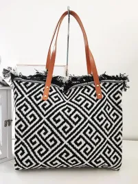 torba-shopper-materialowa-na-ramie-czarna-z-bialym-we-wzory