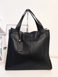 laura-biaggi-skorzana-torba-shopper-czarna-z-przeszyciem